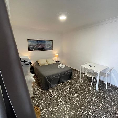 Alojamiento En El Centro De Toledo Apartment Exterior photo