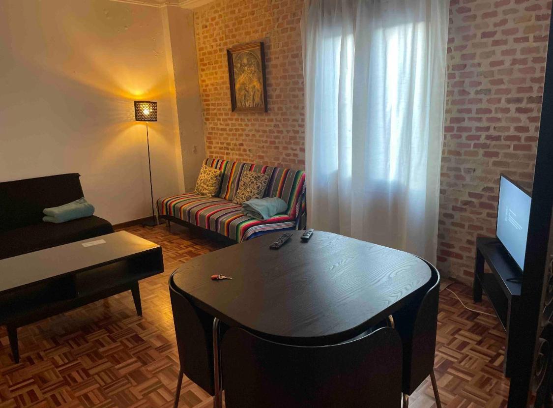 Alojamiento En El Centro De Toledo Apartment Exterior photo